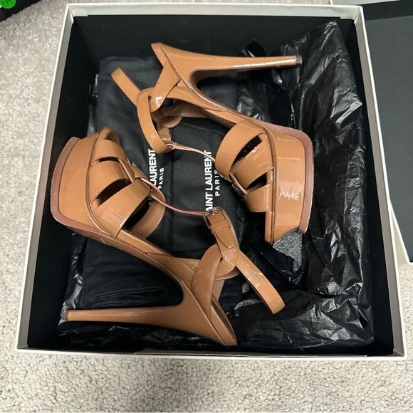YSL Yves Saint Laurent Tribute Patent T-Strap Platform Sandal Size 35.5 (EU) - Picture 8 of 16